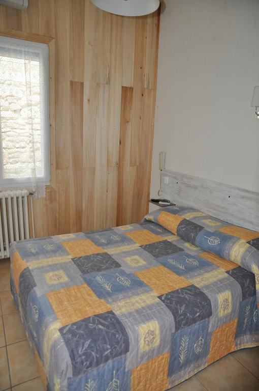 Auberge Des Platanes La Roque-Gageac Rom bilde